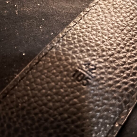 Louis Vuitton white checkered belt - Picture 3 of 3